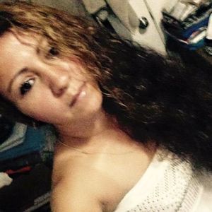 Meet your Posher, Isabel